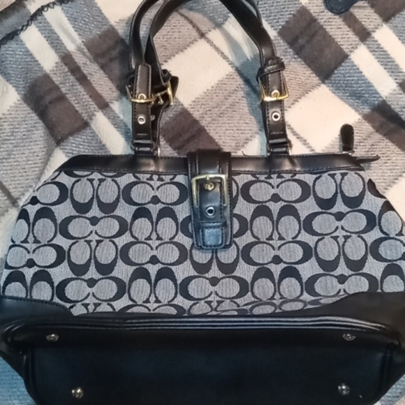 Coach Handbags - Authentic COACH Hand Bag